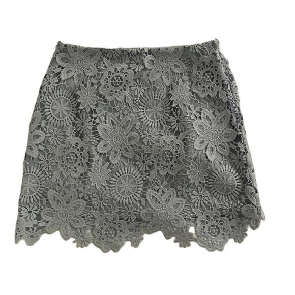 Gianni Bini Elegant Lace Skirt in Light Blue, XS - Picture 1 of 4
